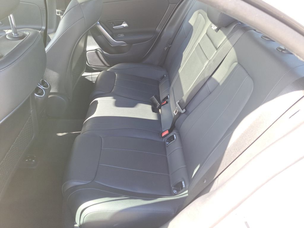 Used 2022 Mercedes-Benz CLA 250 image 23