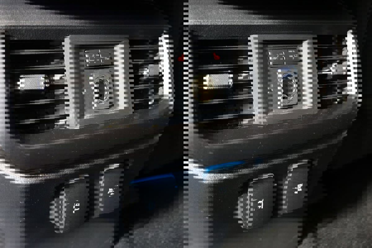 Used 2022 Ford F150 Raptor w/ Equipment Group 801A High AWD/4WD image 33