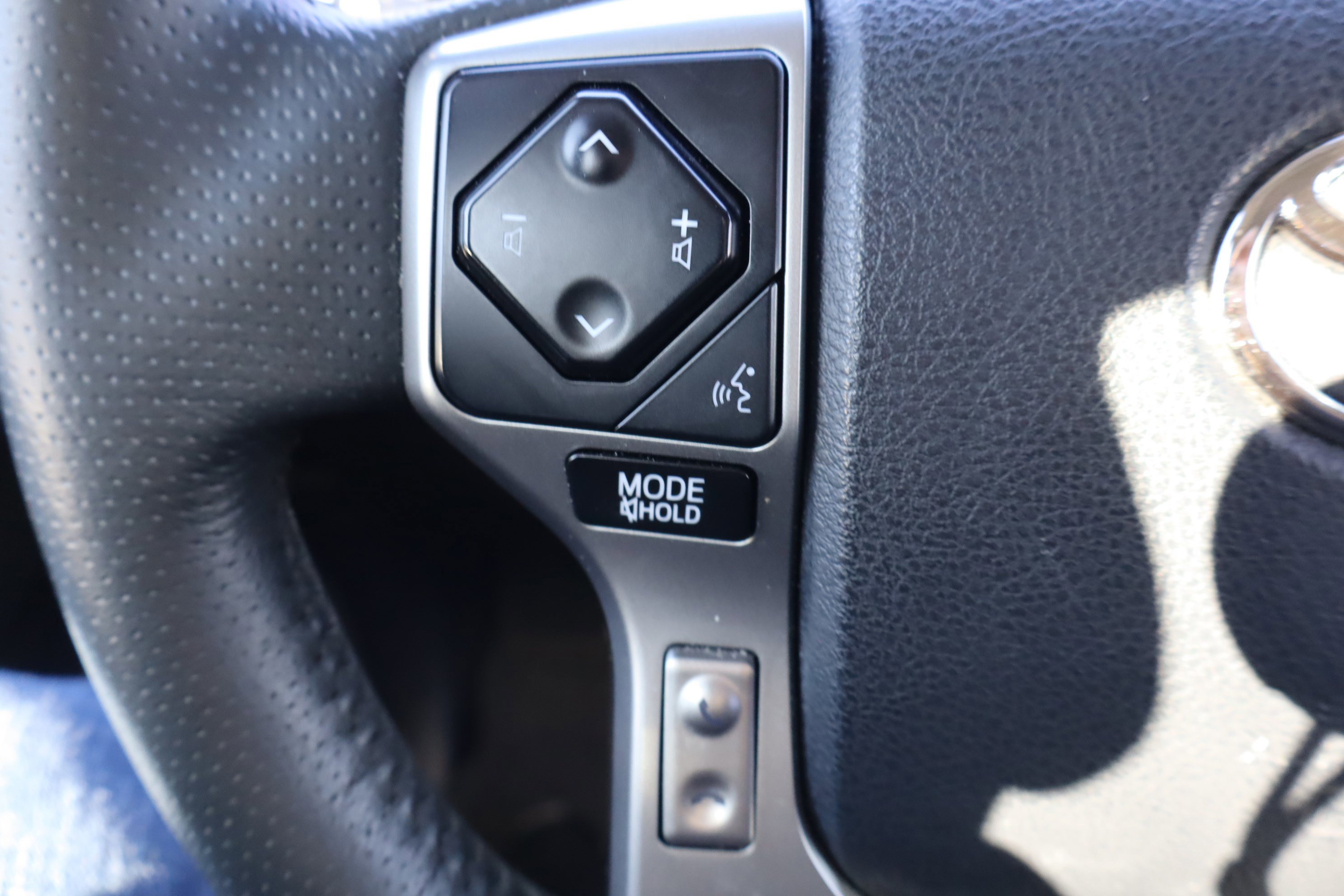 Used 2022 Toyota 4Runner SR5 Premium image 20