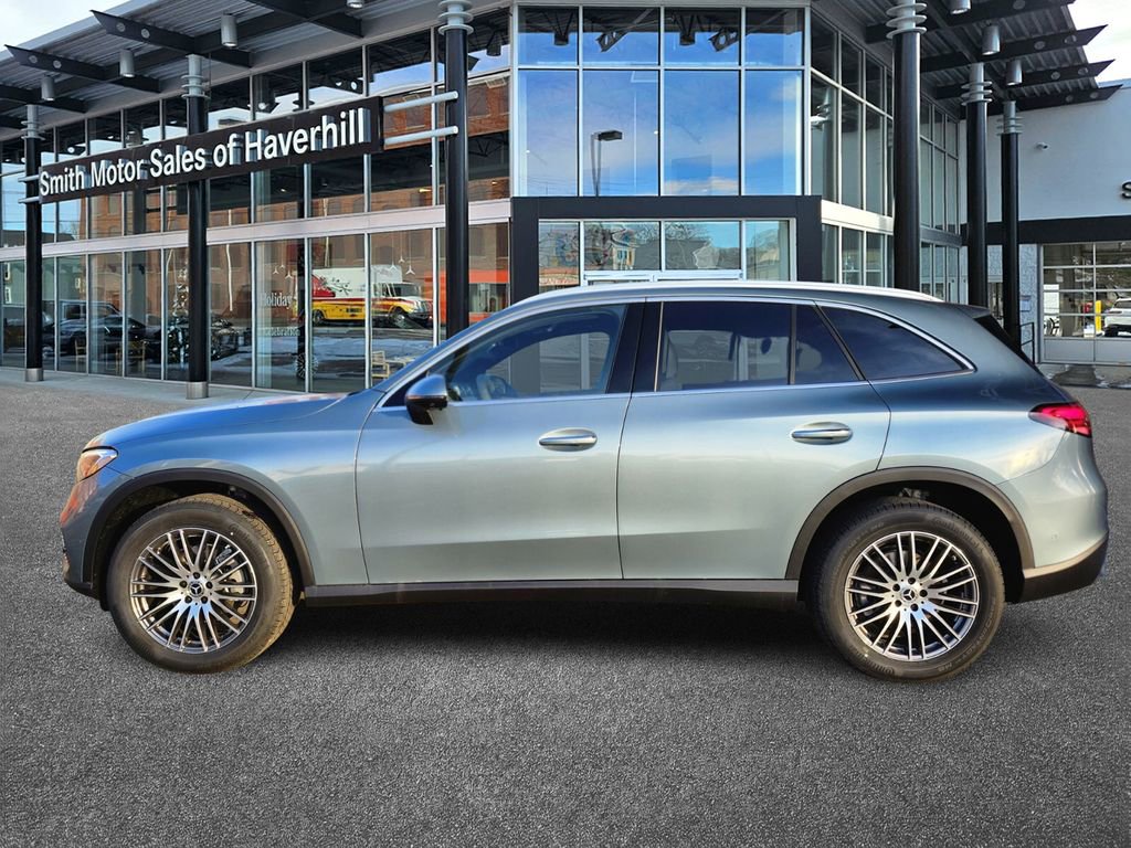 New 2026 Mercedes-Benz GLC 300 4MATIC image 2