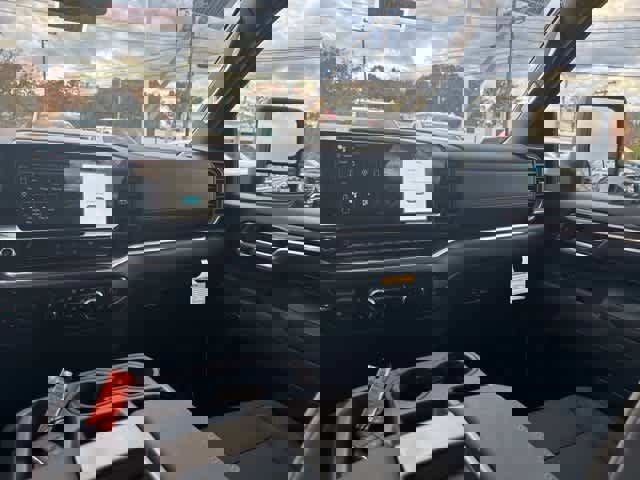 New 2026 GMC Sierra 2500 SLE w/ SLE Convenience Package image 14