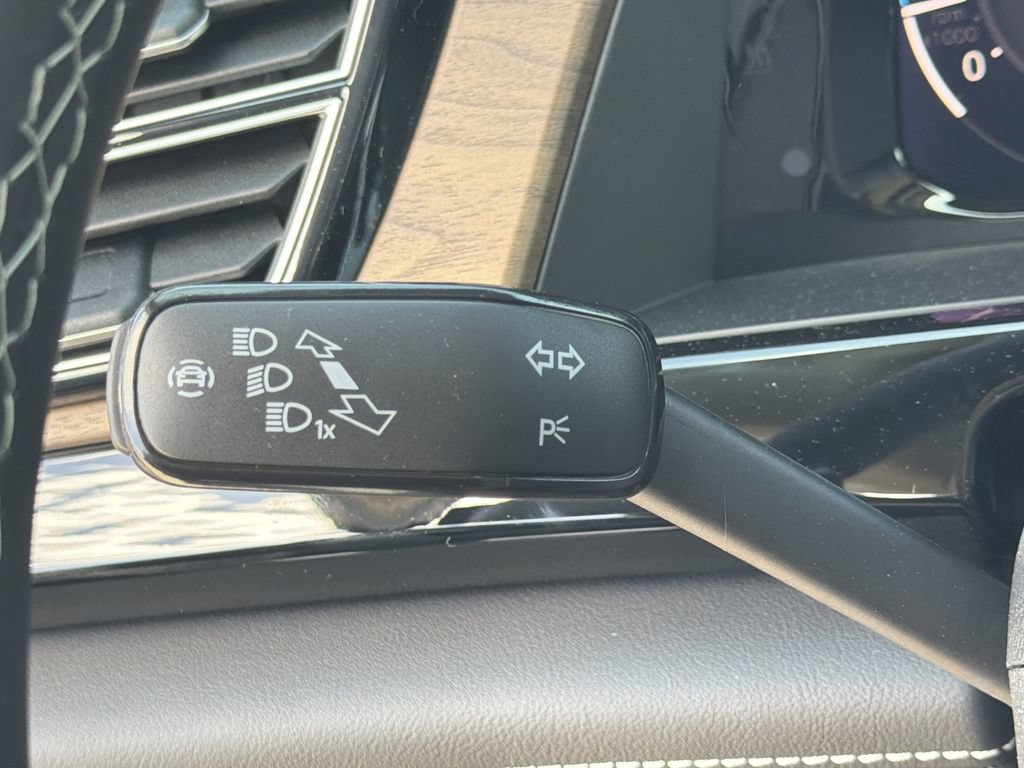 New 2026 Volkswagen Atlas SE FWD image 19
