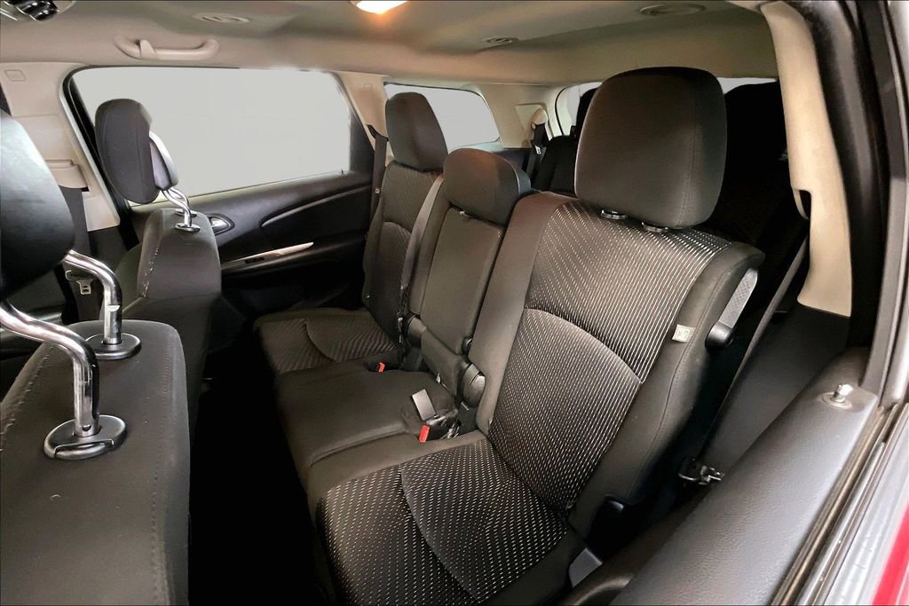 Used 2019 Dodge Journey SE w/ Connectivity Group FWD image 23