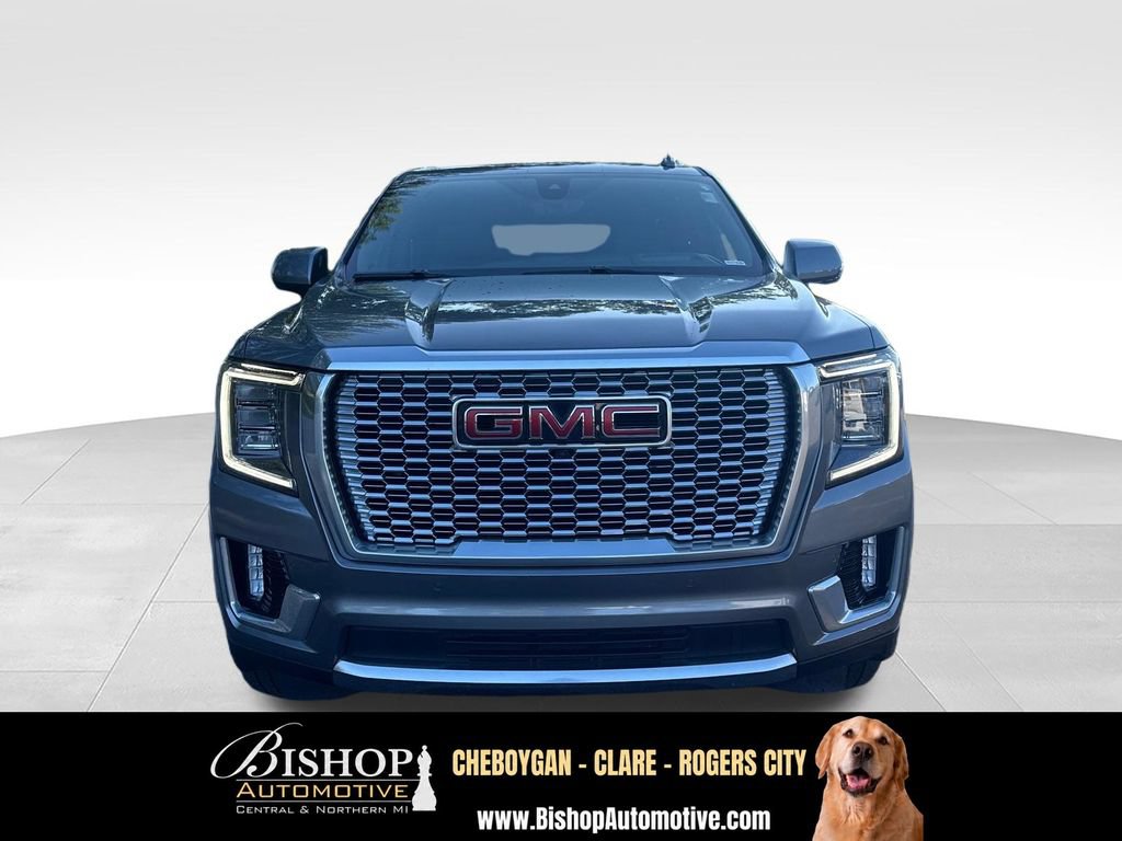 Used 2022 GMC Yukon XL Denali w/ Advanced Technology Package AWD/4WD image 14