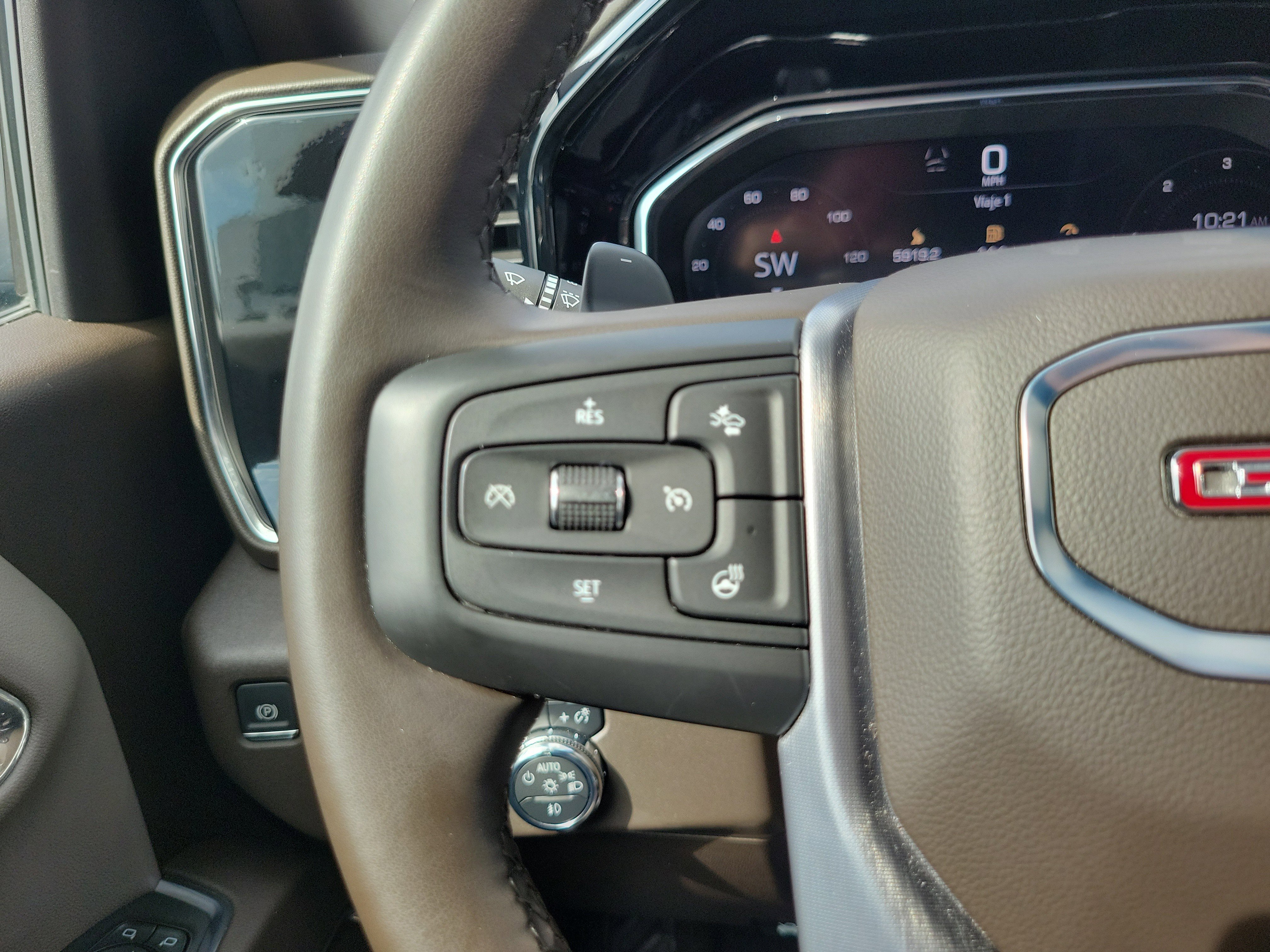 Used 2024 GMC Sierra 1500 SLT w/ SLT Premium Plus Package AWD/4WD image 19
