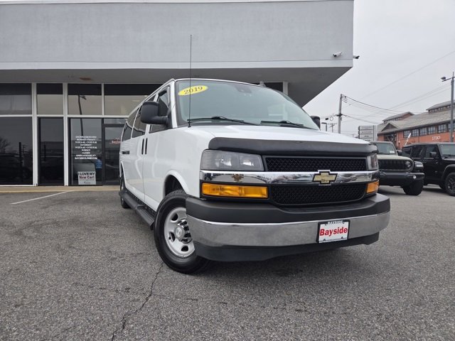 Used 2019 Chevrolet Express 3500 LT w/ LT Preferred Equipment Group image 3