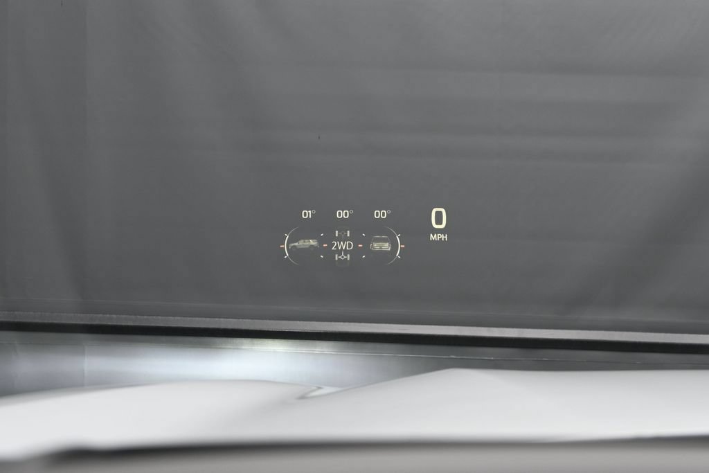 Used 2024 Chevrolet Tahoe Premier AWD/4WD image 19