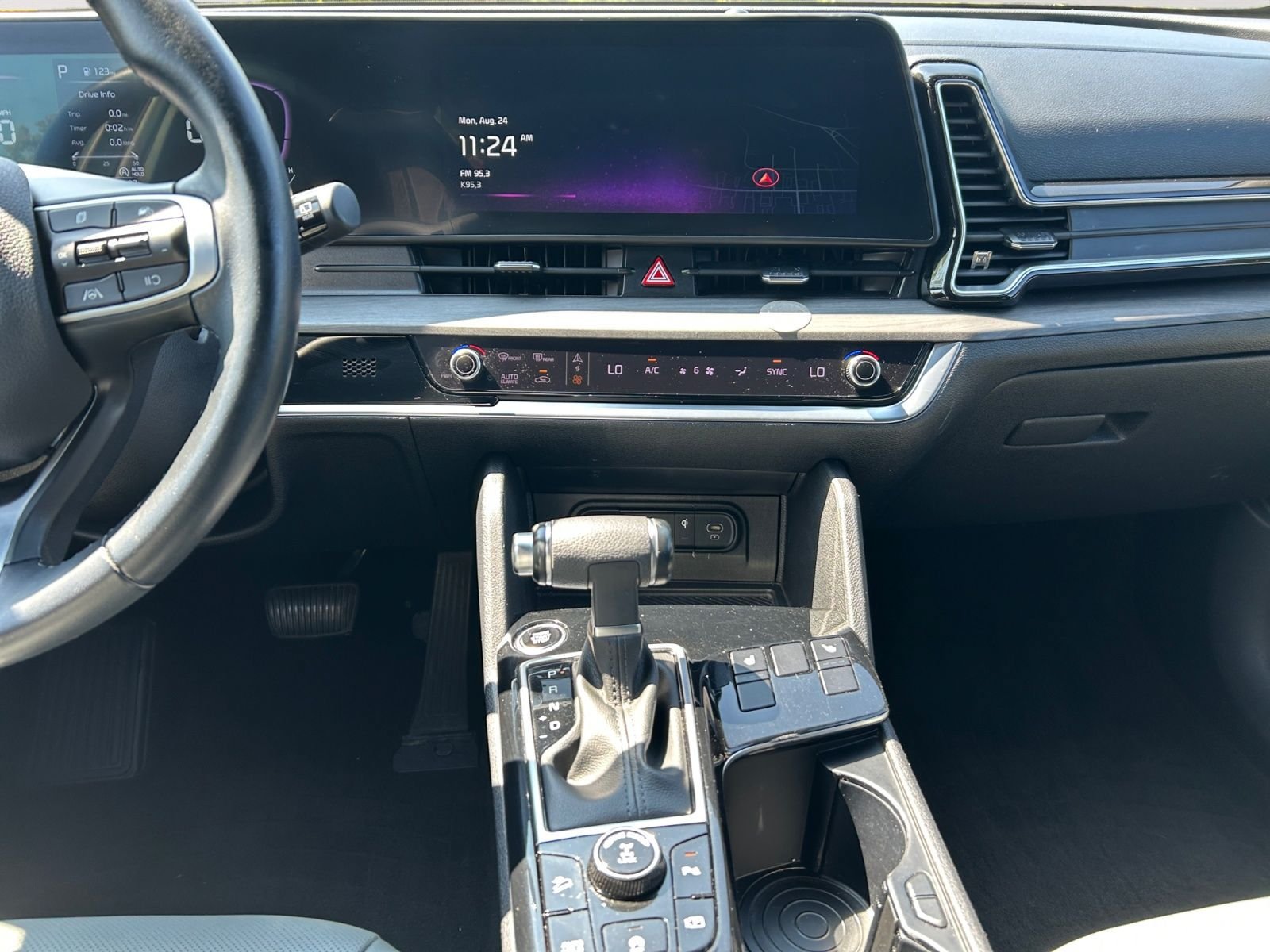 Used 2024 Kia Sportage X-Line w/ X-Line Premium Package AWD/4WD image 11