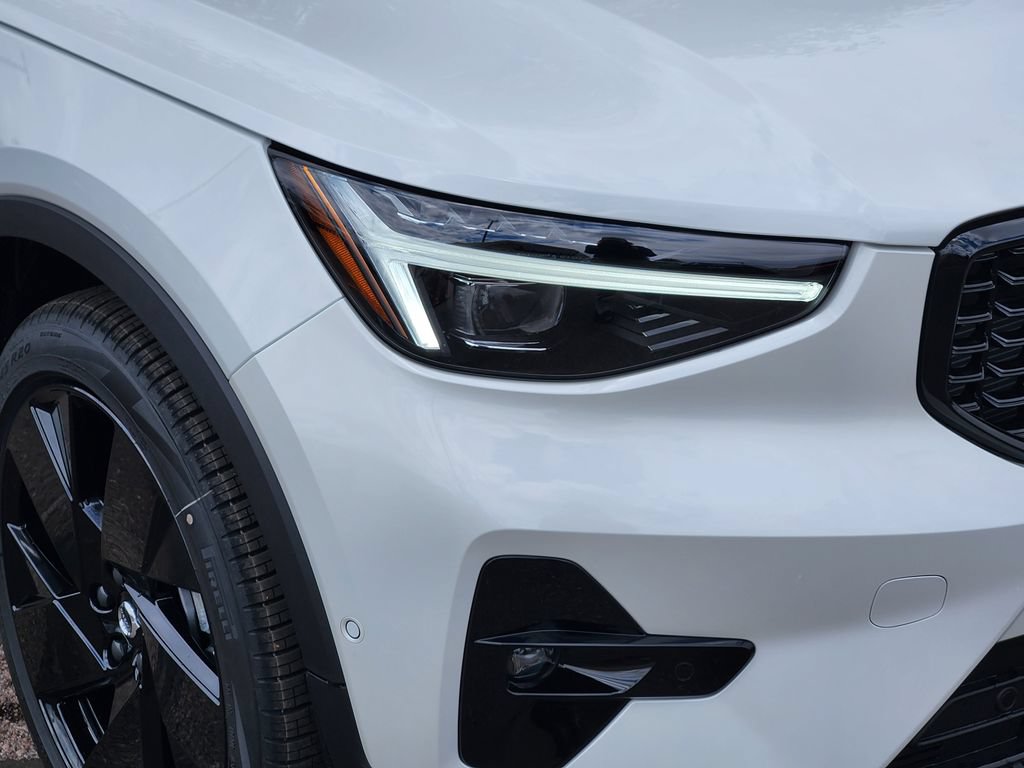 New 2026 Volvo XC40 B5 Ultra w/ Climate Package AWD/4WD image 28