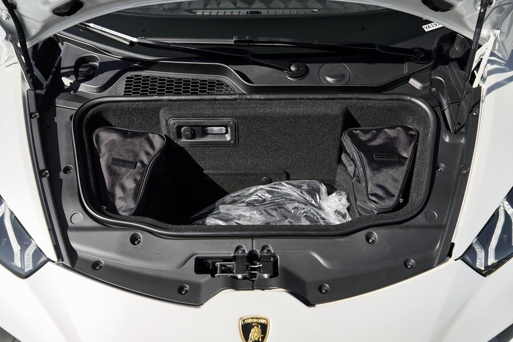 Used 2022 Lamborghini Huracan EVO image 16