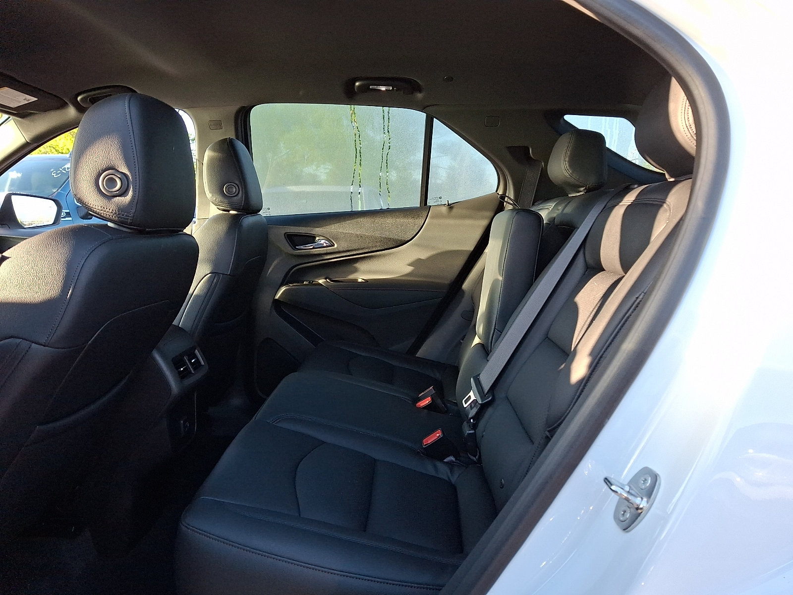 Certified 2022 Chevrolet Equinox RS AWD/4WD image 10