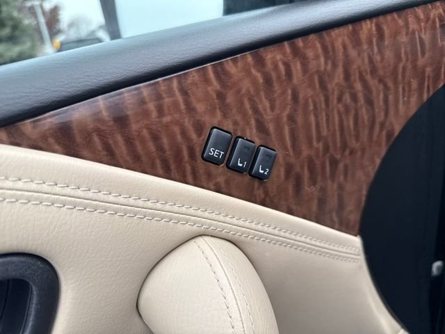 Used 2019 Nissan Armada Platinum w/ Captain's Chairs Package image 11