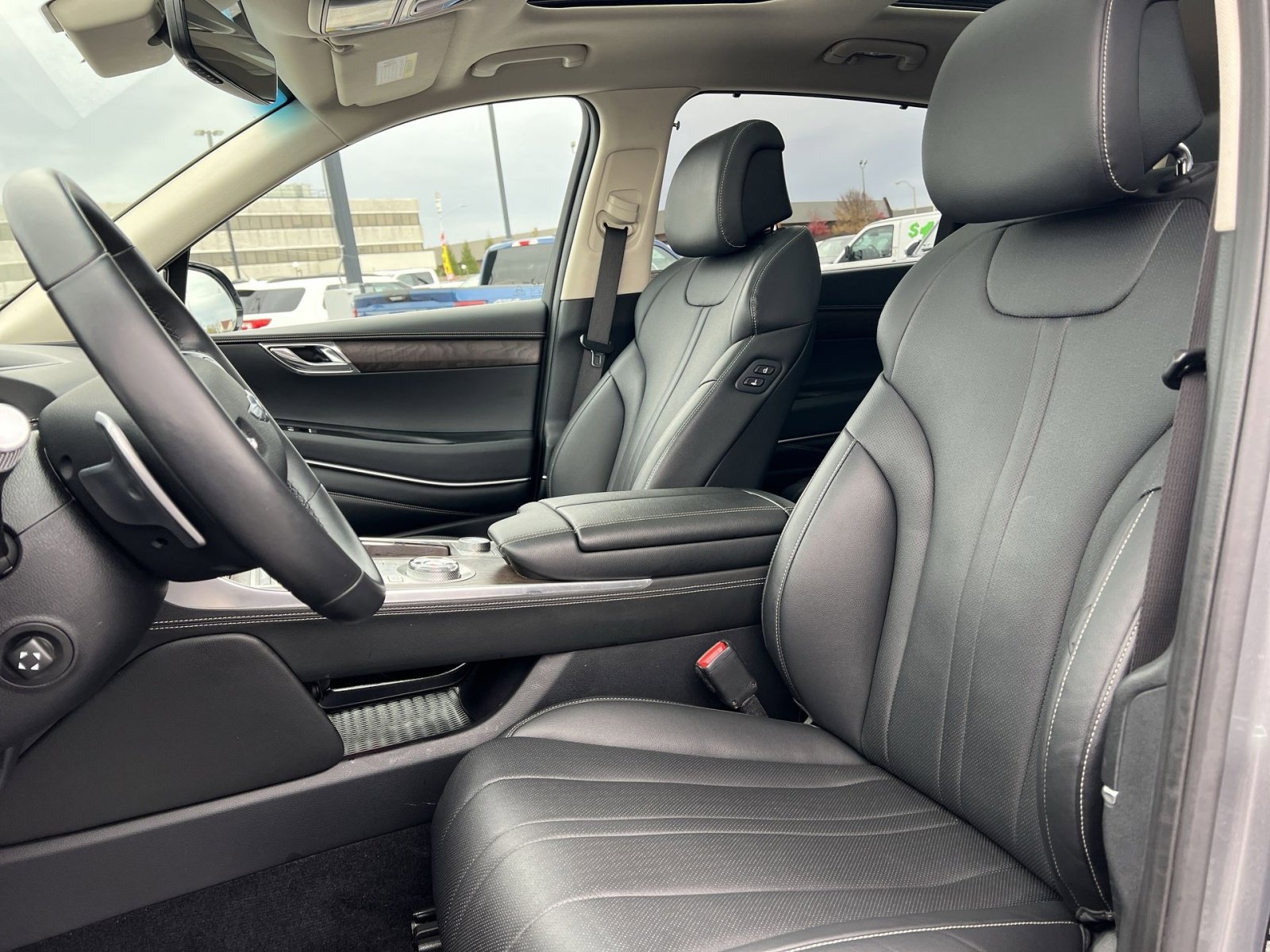 Used 2024 Genesis GV80 3.5T image 13