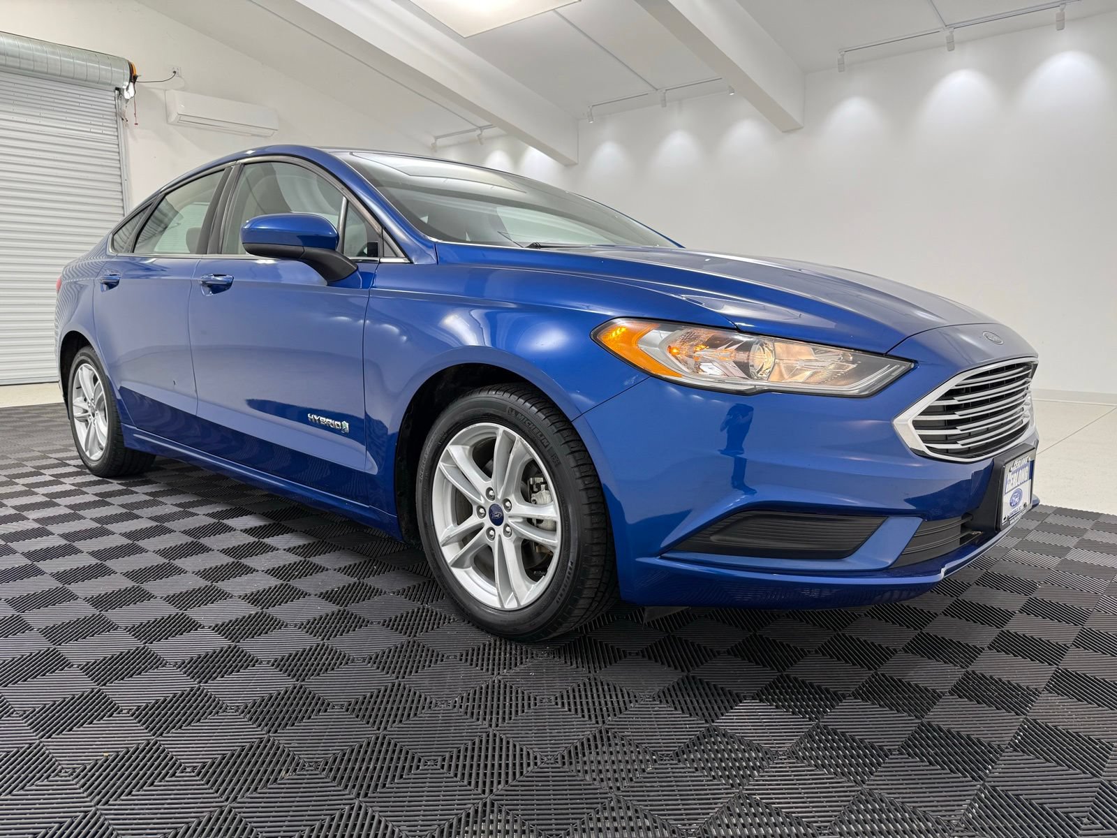 Used 2018 Ford Fusion S FWD image 1