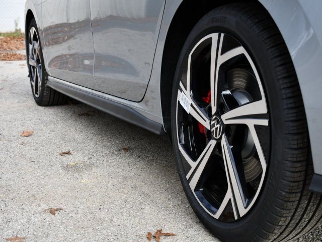 New 2026 Volkswagen GTI SE image 10