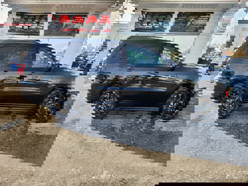 Used 2024 Dodge Durango GT image 2