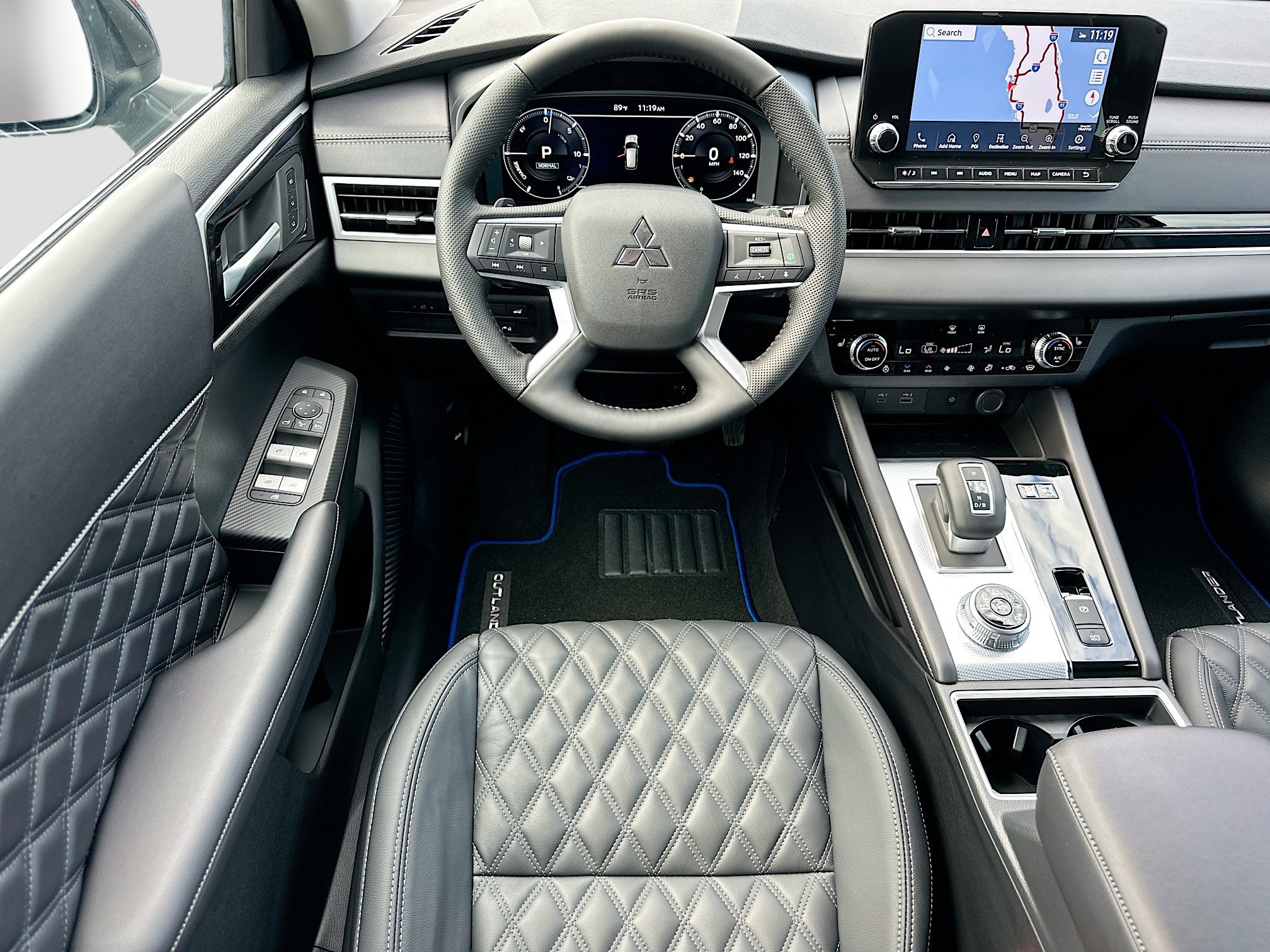 New 2025 Mitsubishi Outlander SEL image 16