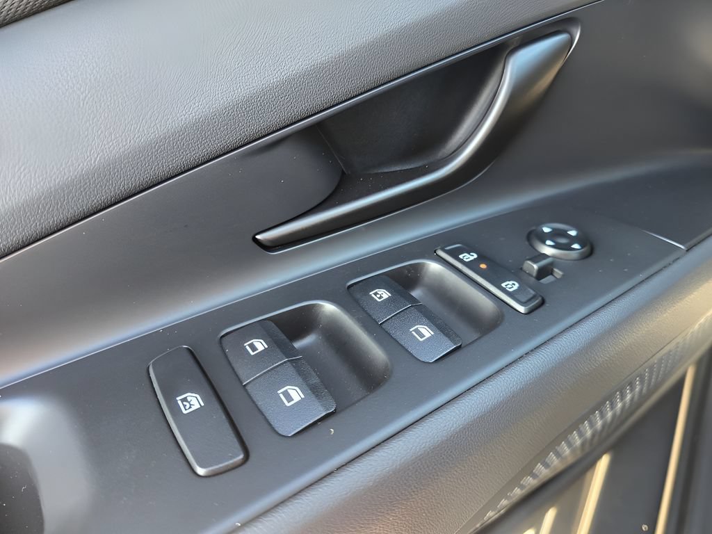 New 2026 Hyundai Elantra SEL Sport Premium FWD image 24