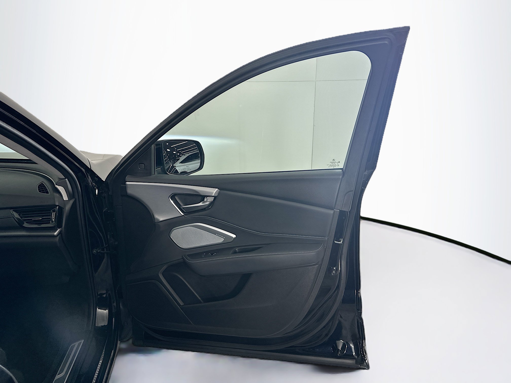 Used 2022 Acura RDX w/ Technology Package FWD image 32