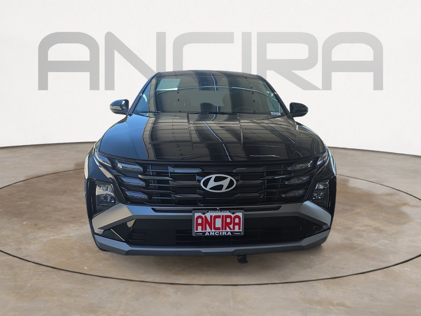 Used 2025 Hyundai Tucson SE FWD image 2