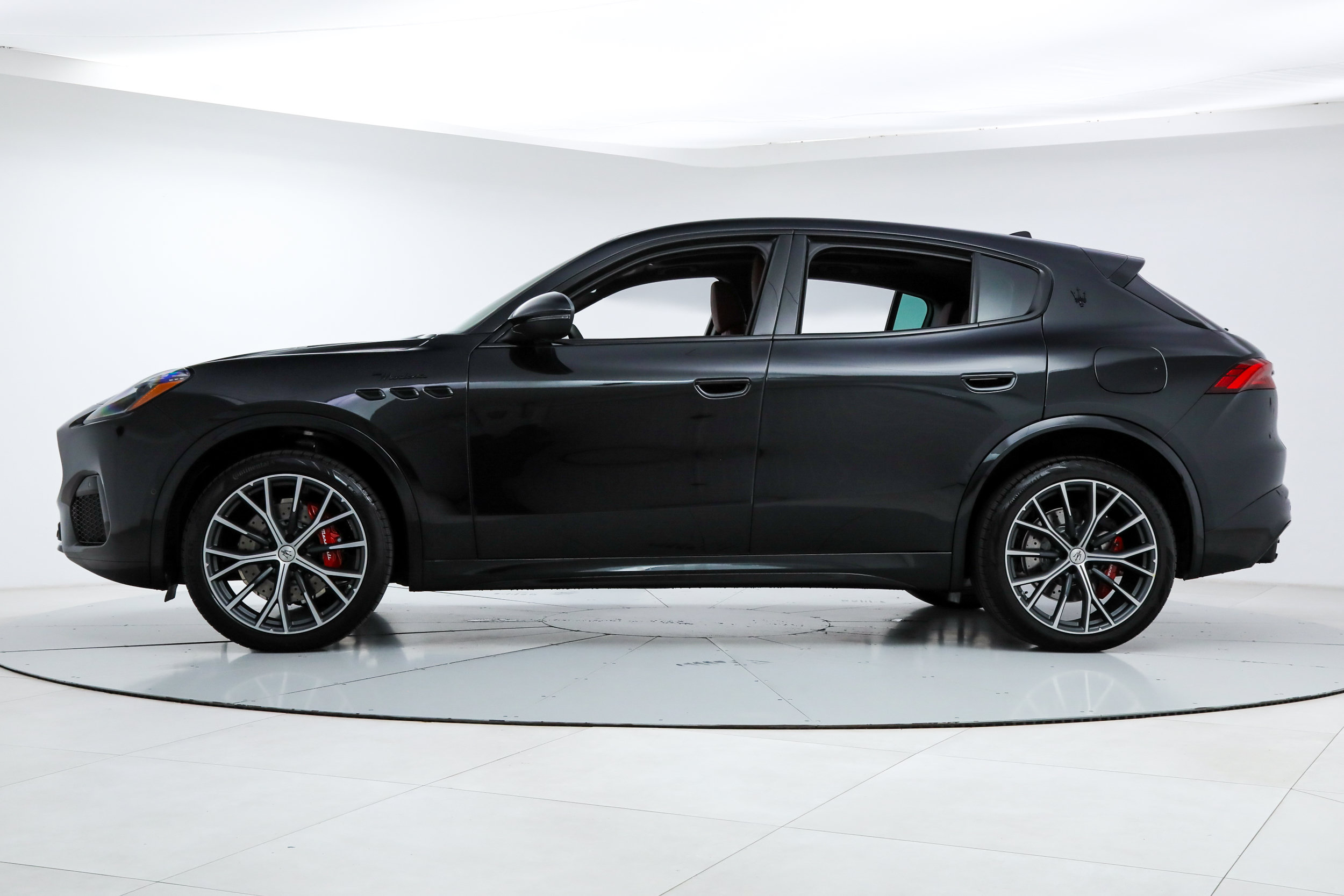 New 2026 Maserati Grecale Modena AWD/4WD image 2