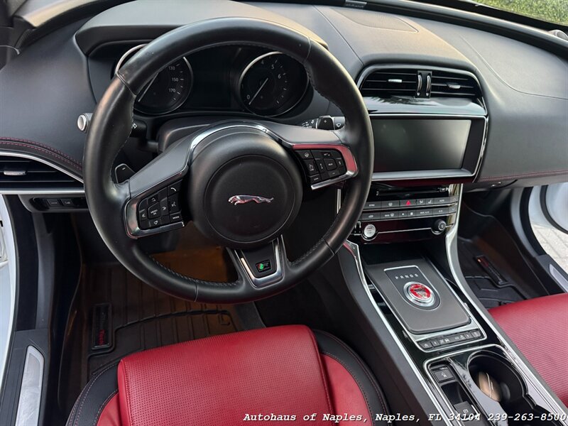 Used 2017 Jaguar XE R-Sport AWD/4WD image 33