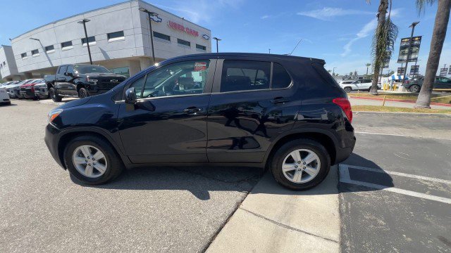Used 2021 Chevrolet Trax LS w/ Tint and Cruise Package image 5