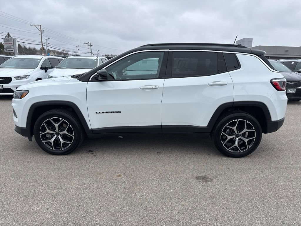 Certified 2025 Jeep Compass Limited image 2