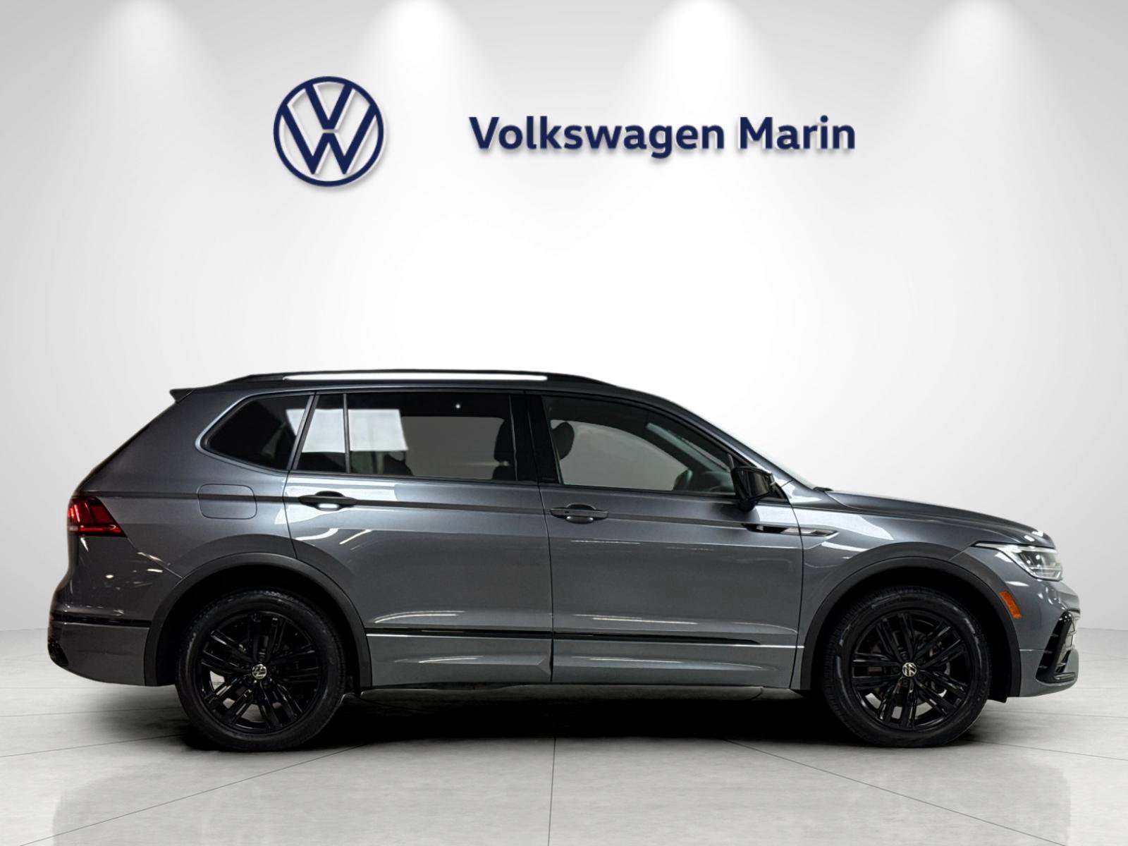 Used 2022 Volkswagen Tiguan SE R-Line FWD image 6