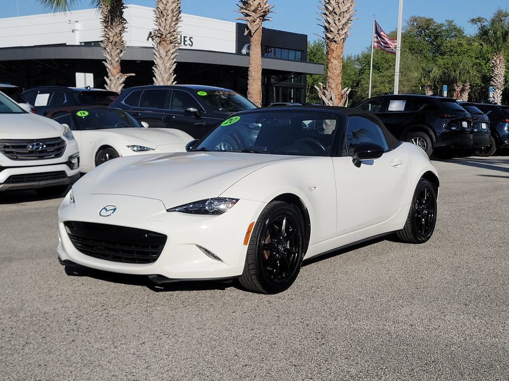 Used 2020 MAZDA MX-5 Miata Sport RWD image 13