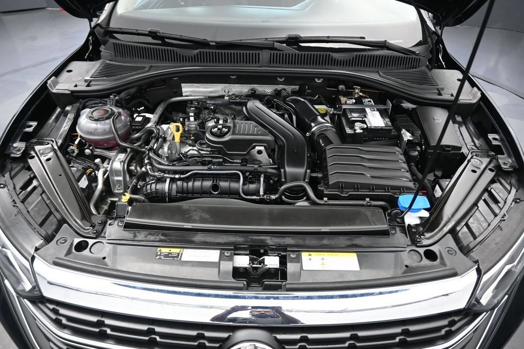 Used 2024 Volkswagen Jetta SE FWD image 45