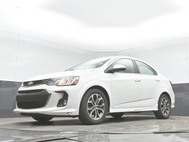 Used 2017 Chevrolet Sonic LT w/ Convenience Package FWD image 29