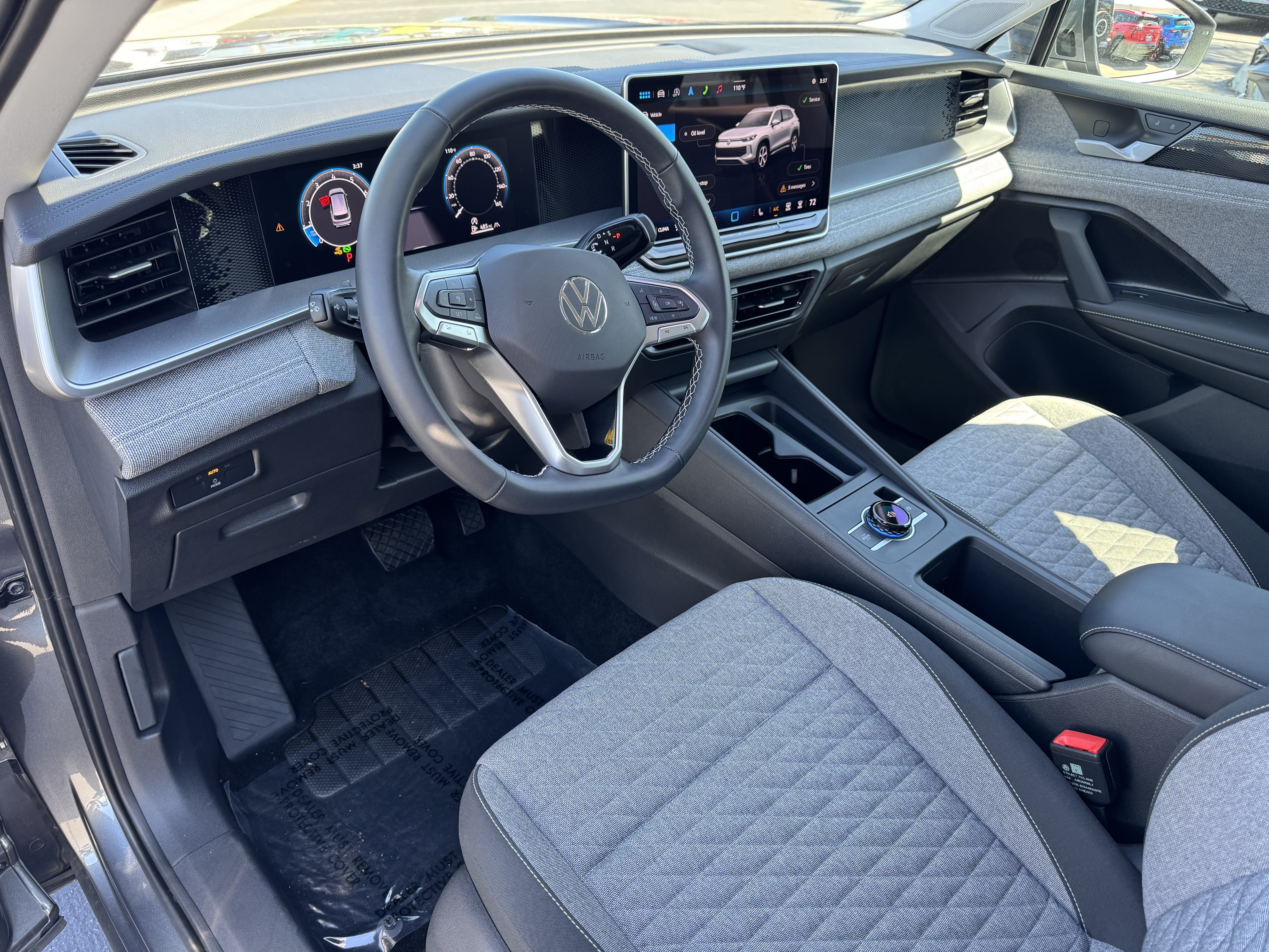 Certified 2025 Volkswagen Tiguan S AWD/4WD image 17
