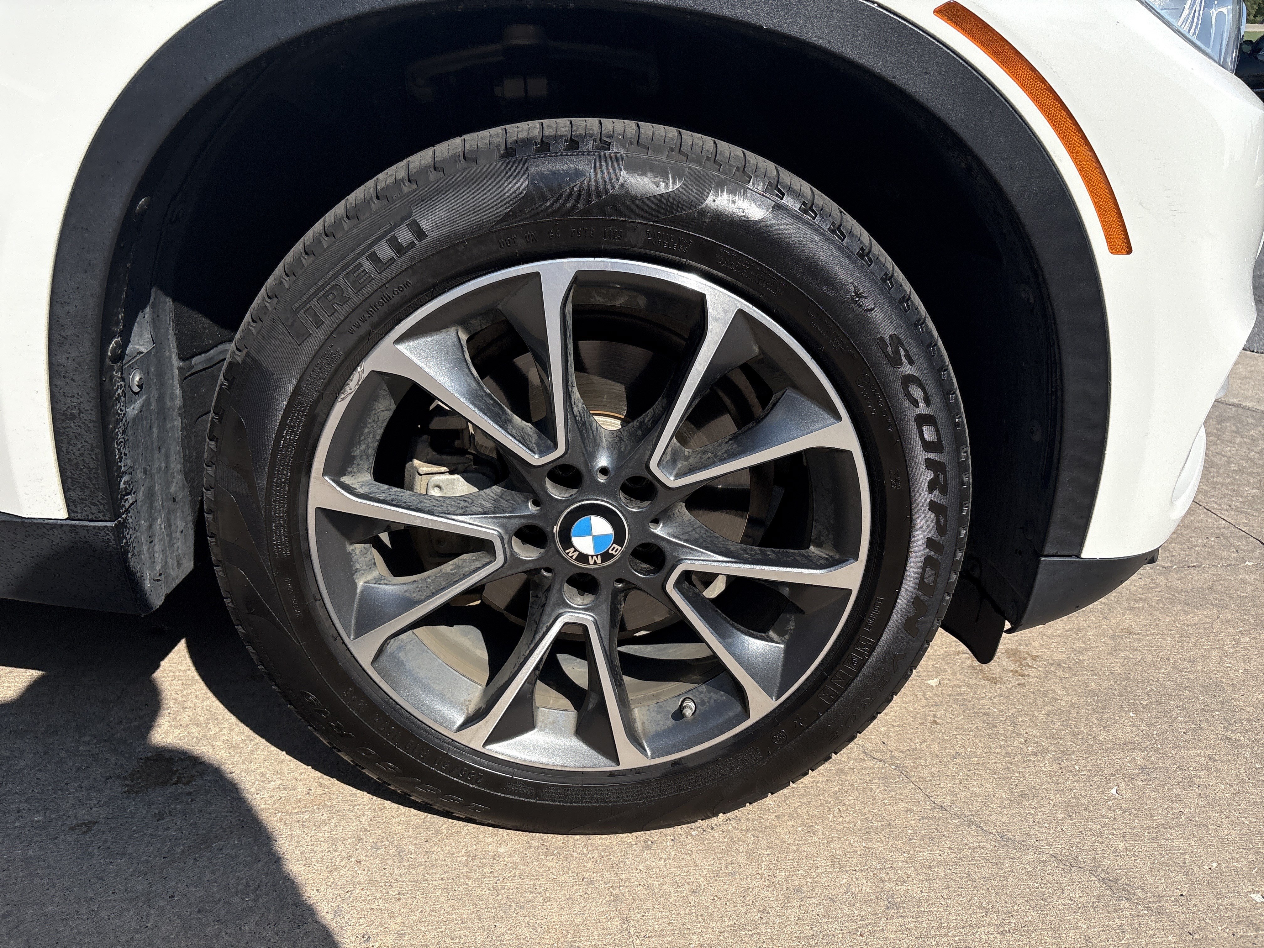 Used 2018 BMW X5 xDrive35i AWD/4WD image 13