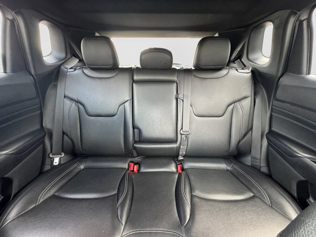 Used 2022 Jeep Compass High Altitude AWD/4WD image 16