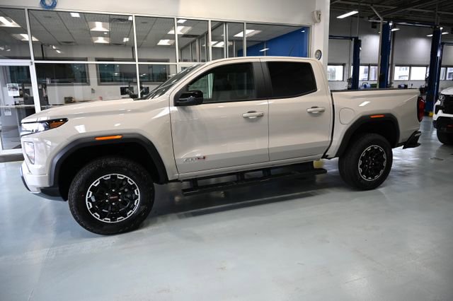New 2026 GMC Canyon AT4 w/ Technology Plus Package AWD/4WD image 9