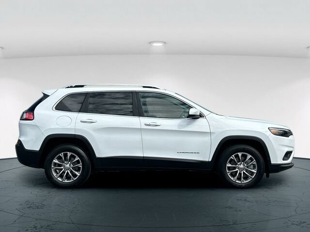 Used 2020 Jeep Cherokee Latitude Plus AWD/4WD image 7