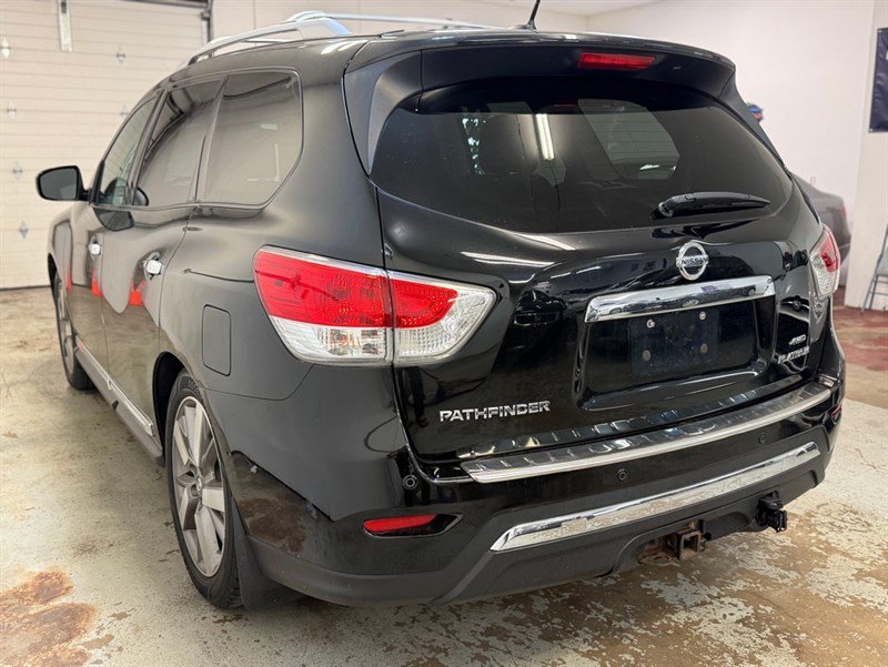 Used 2013 Nissan Pathfinder Platinum w/ Platinum Premium Pkg AWD/4WD image 6