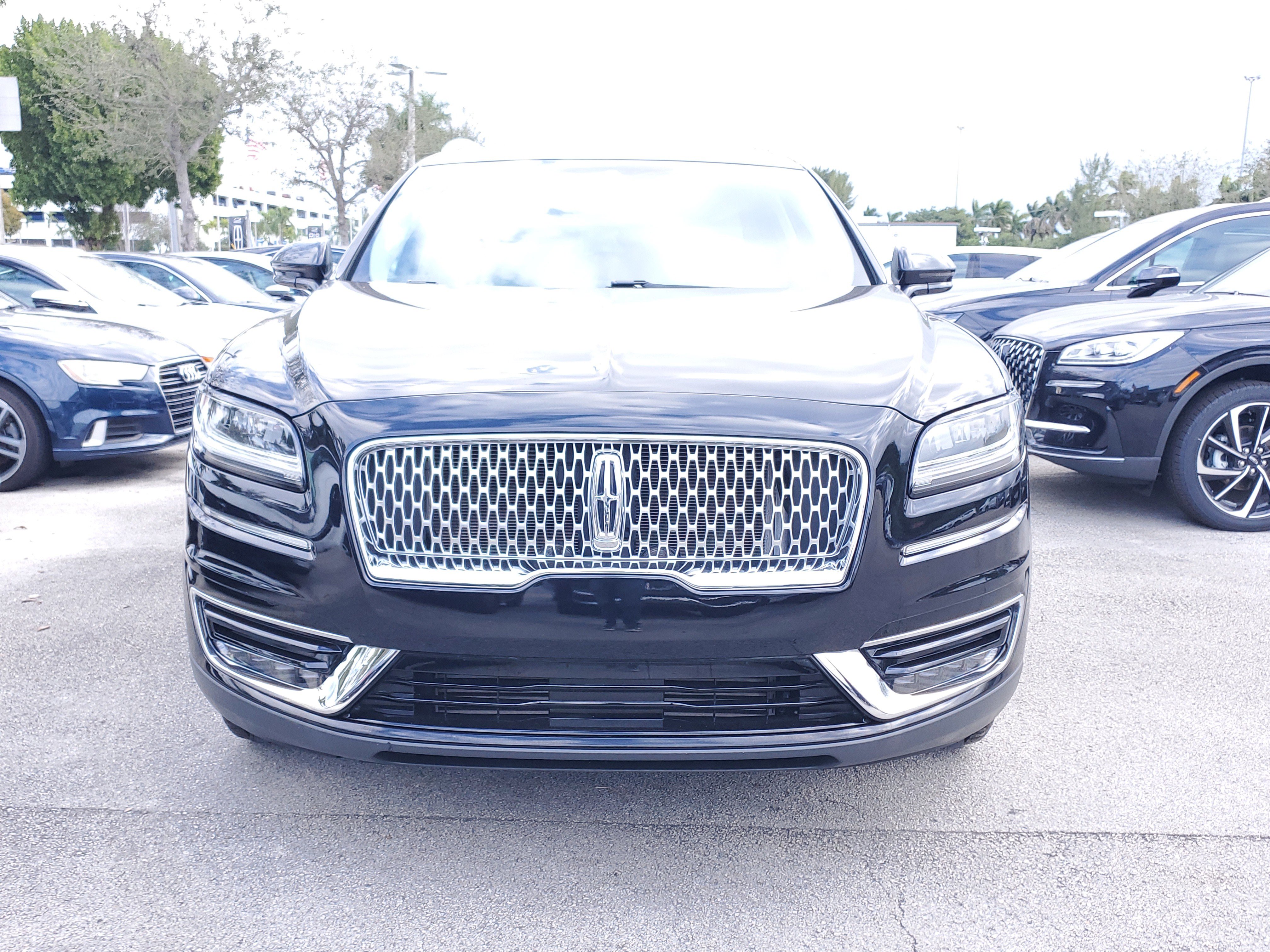 Used 2019 Lincoln Nautilus Select image 2