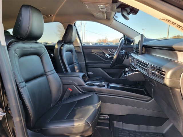 Certified 2024 Lincoln Corsair AWD image 24