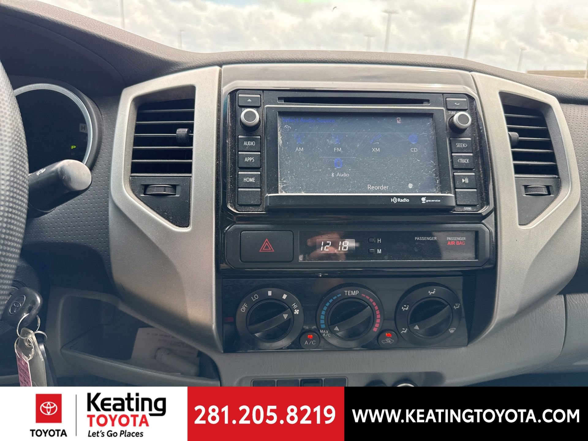 Used 2014 Toyota Tacoma PreRunner w/ SR5 Package image 21