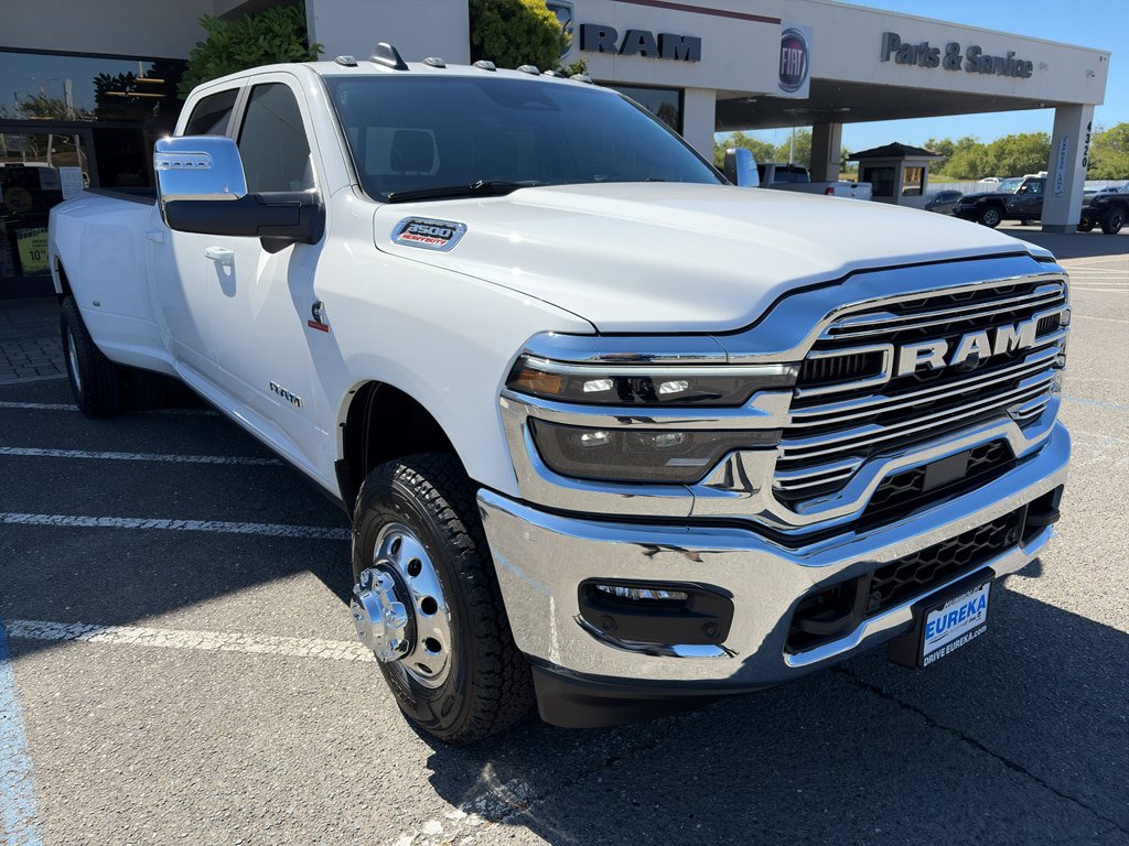 New 2026 RAM 3500 Laramie AWD/4WD image 30