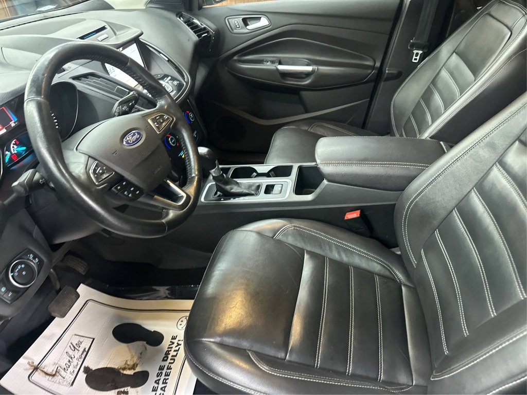 Used 2017 Ford Escape Titanium image 11