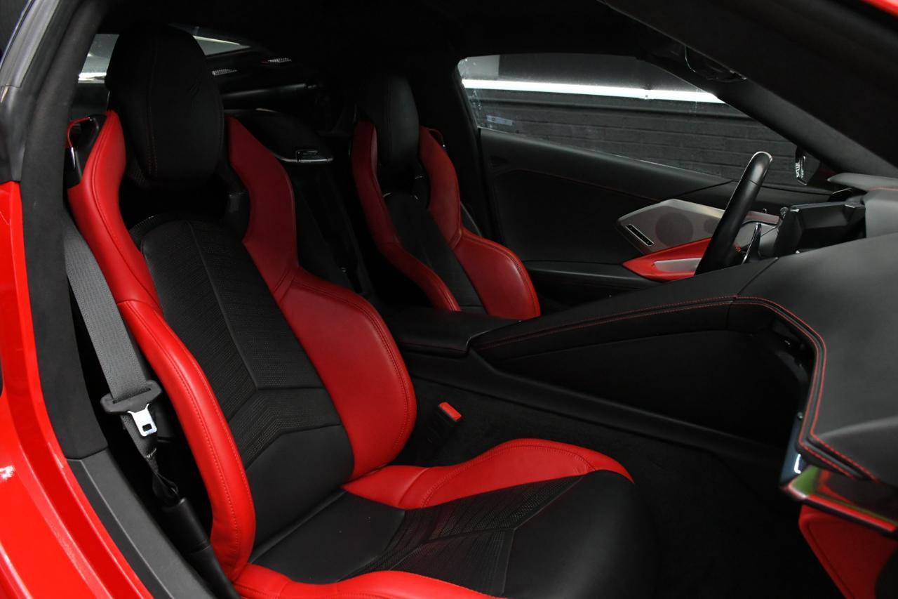 Used 2020 Chevrolet Corvette Stingray Premium Cpe w/ 3LT Preferred Equipment Group image 54