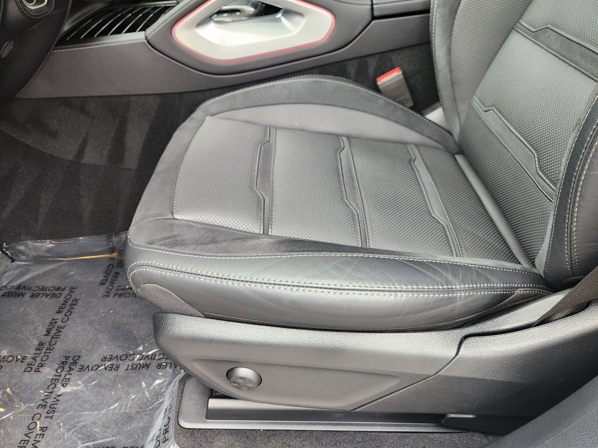 Used 2025 Mercedes-Benz GLE 53 AMG 4MATIC Coupe image 25