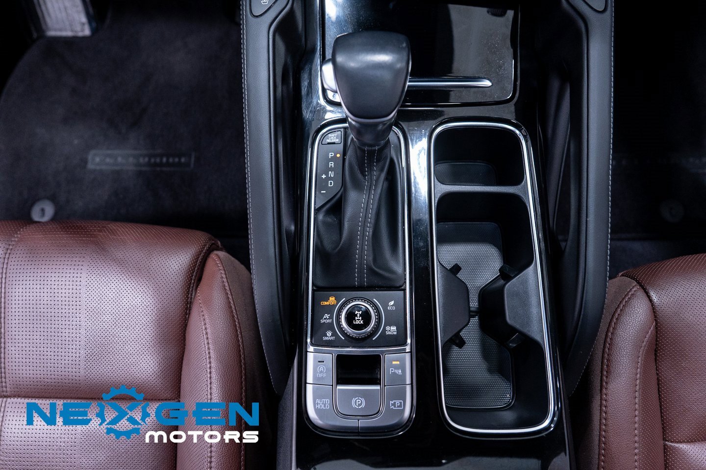 Used 2024 Kia Telluride SX image 16