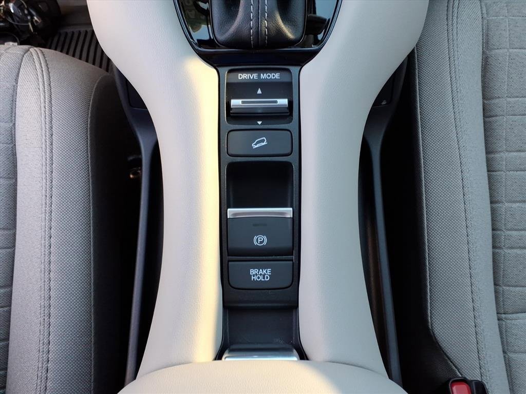 Used 2025 Honda HR-V LX image 10