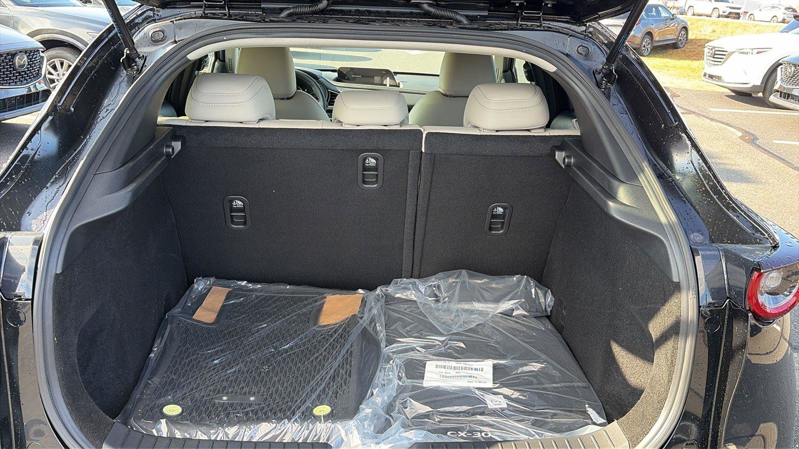 New 2026 MAZDA CX-30 AWD 2.5 S w/ Select Sport Pkg image 30