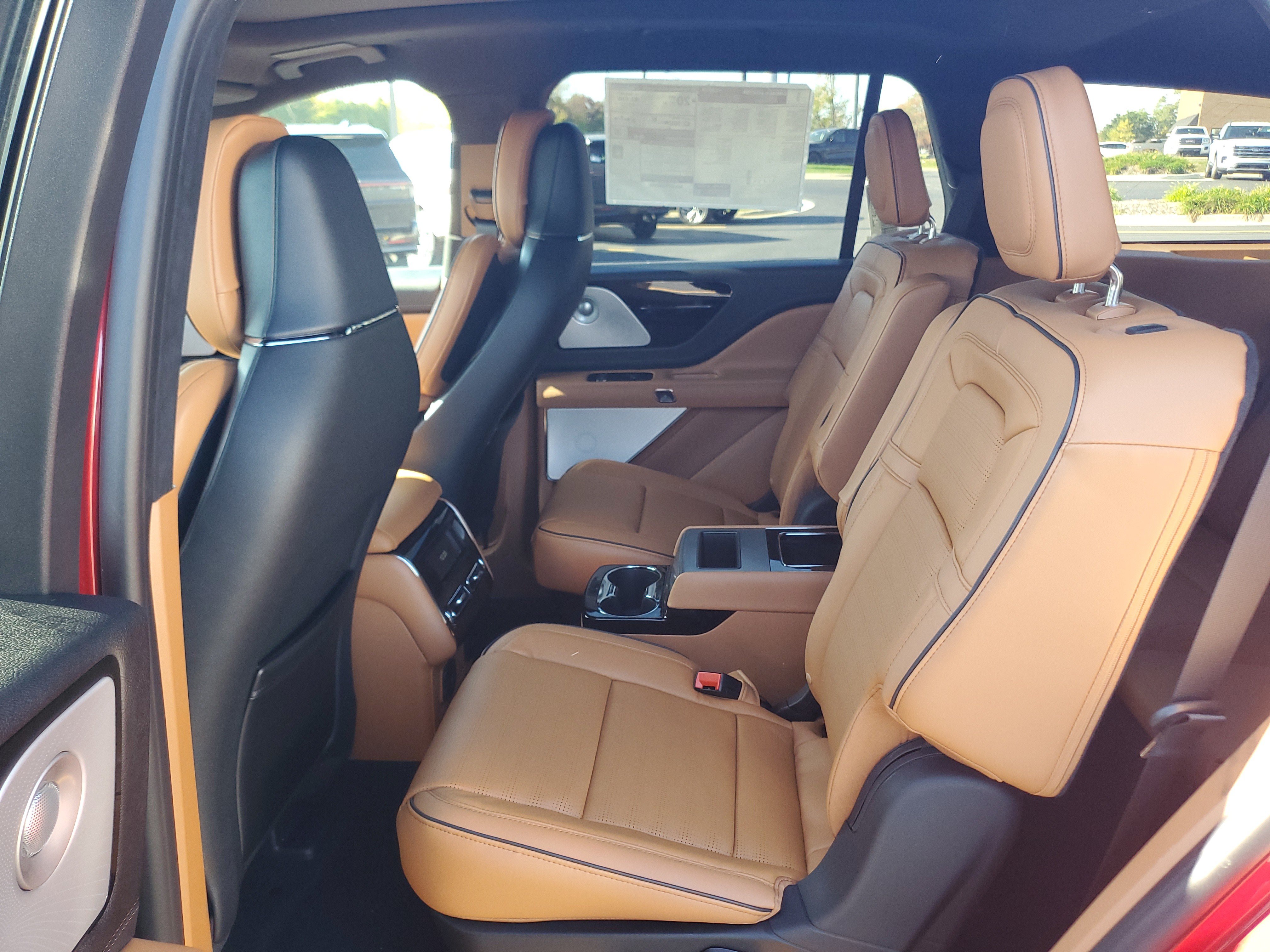 New 2027 Lincoln Aviator Black Label w/ Dynamic Handling Package AWD/4WD image 23