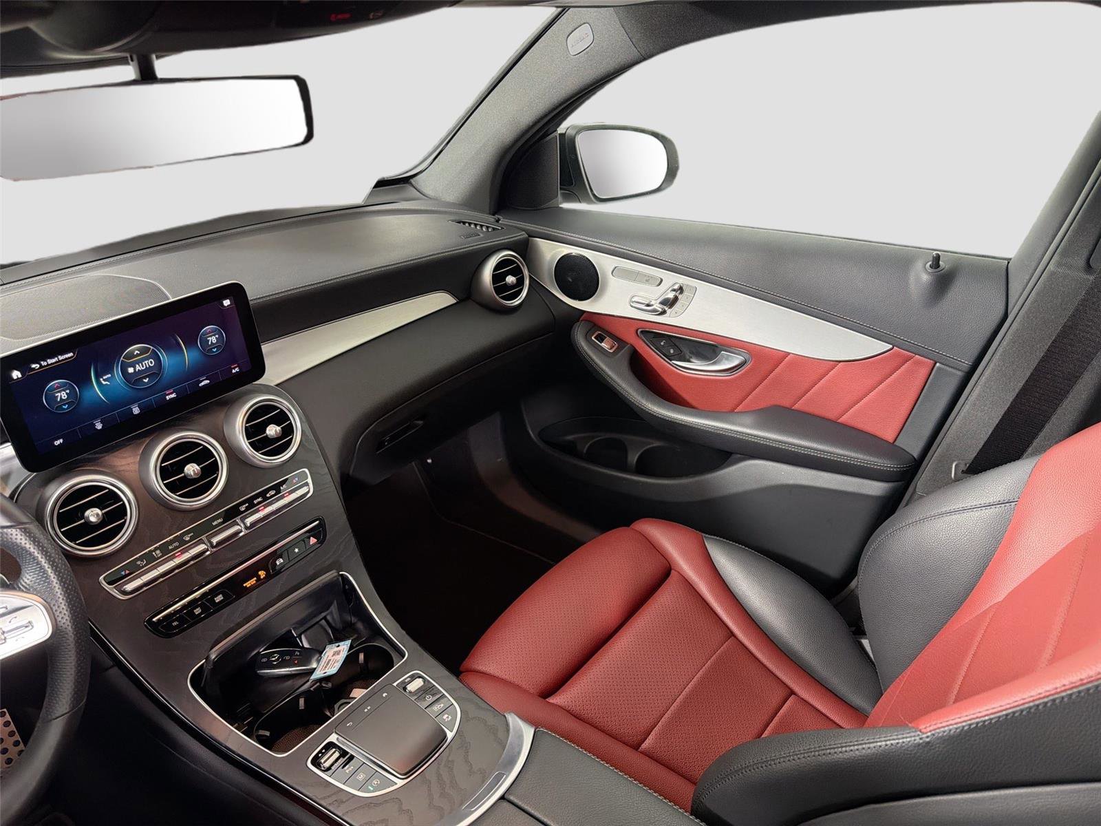 Used 2022 Mercedes-Benz GLC 300 4MATIC Coupe image 21